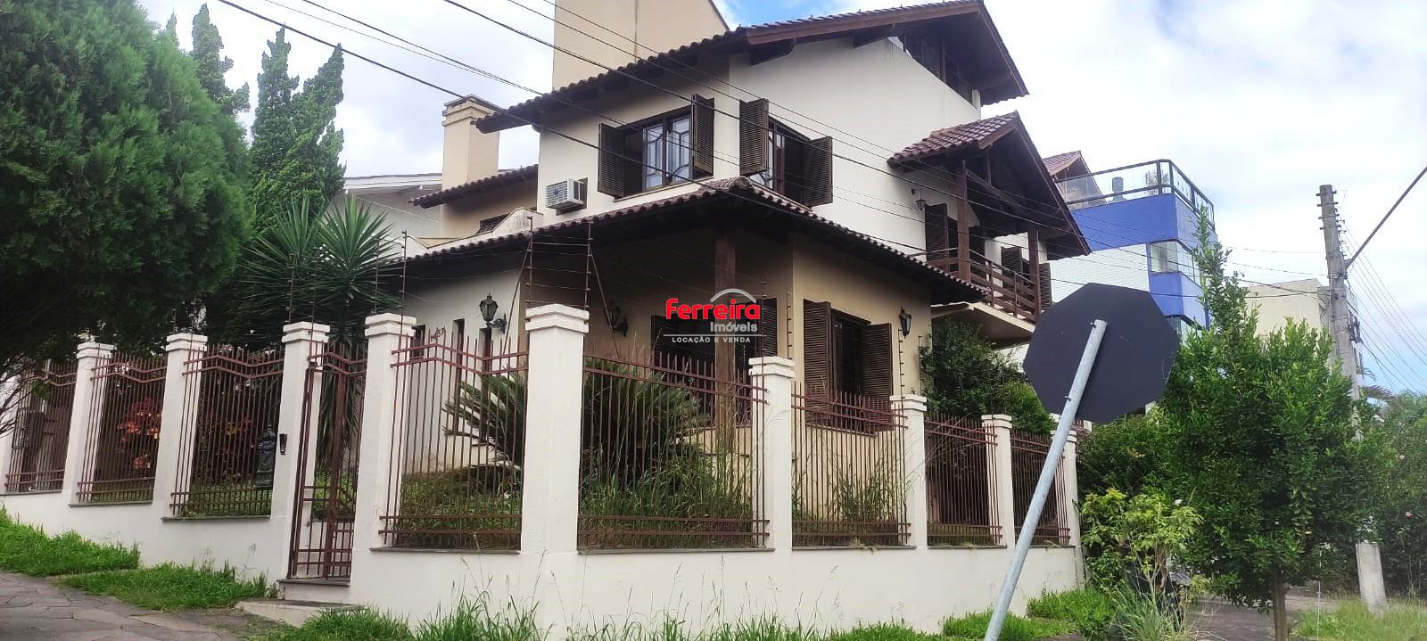 Casa 4 quartos à venda, 339m², Jardim Itu - Porto Alegre