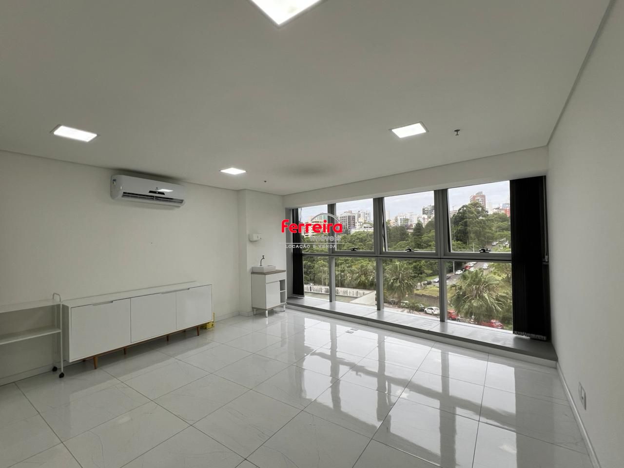 Sala Comercial, 1 sala, à venda, 44 m², Petrópolis - Porto Alegre — foto 2