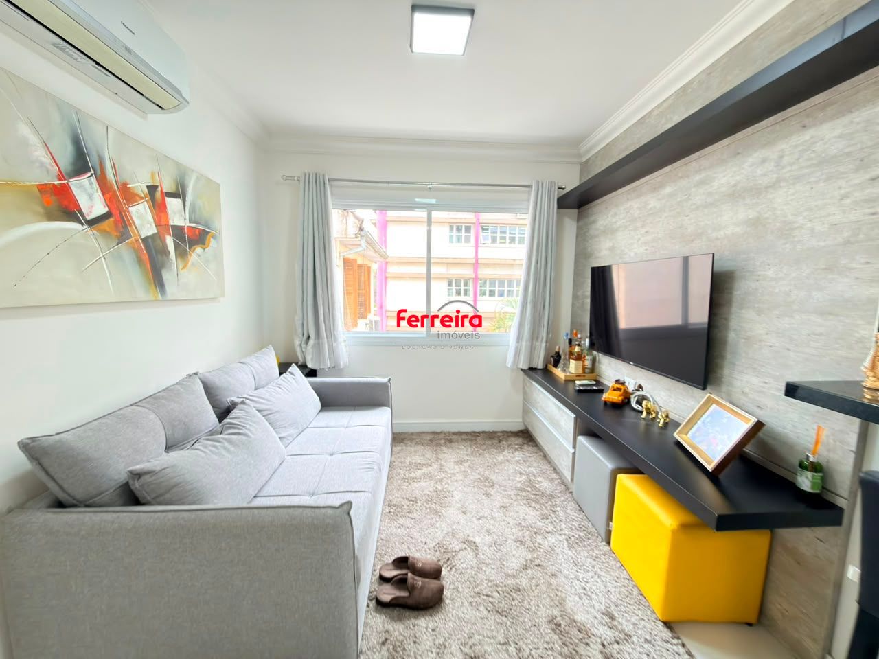 1 Dorm Mobiliado Menino Deus - Vaga Camioneta - Pronto para Airbnb".
