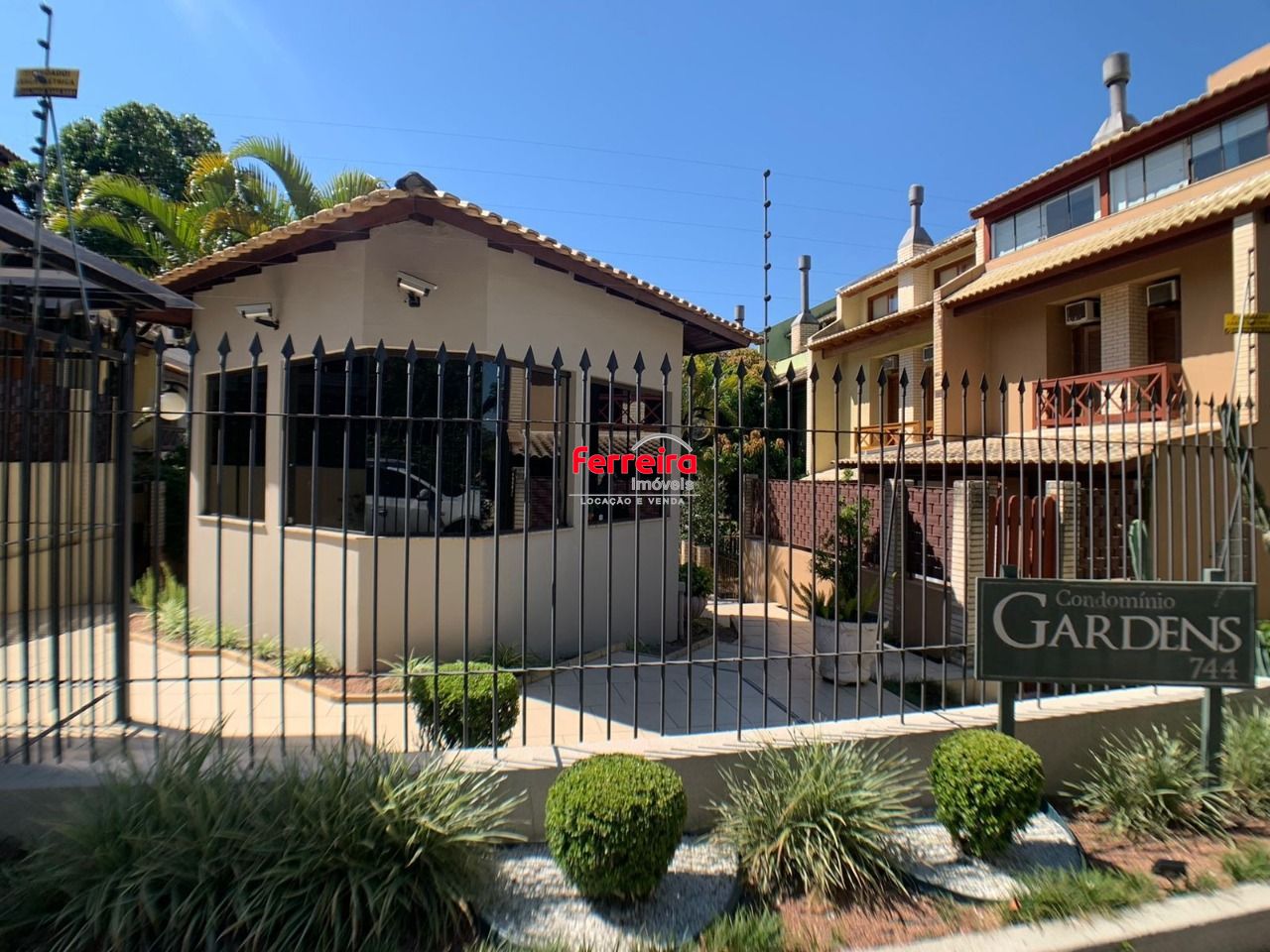 Casa Condominio para Venda - 162.98m², 3 dormitórios, sendo 3 suites, 2 vagas - Tristeza