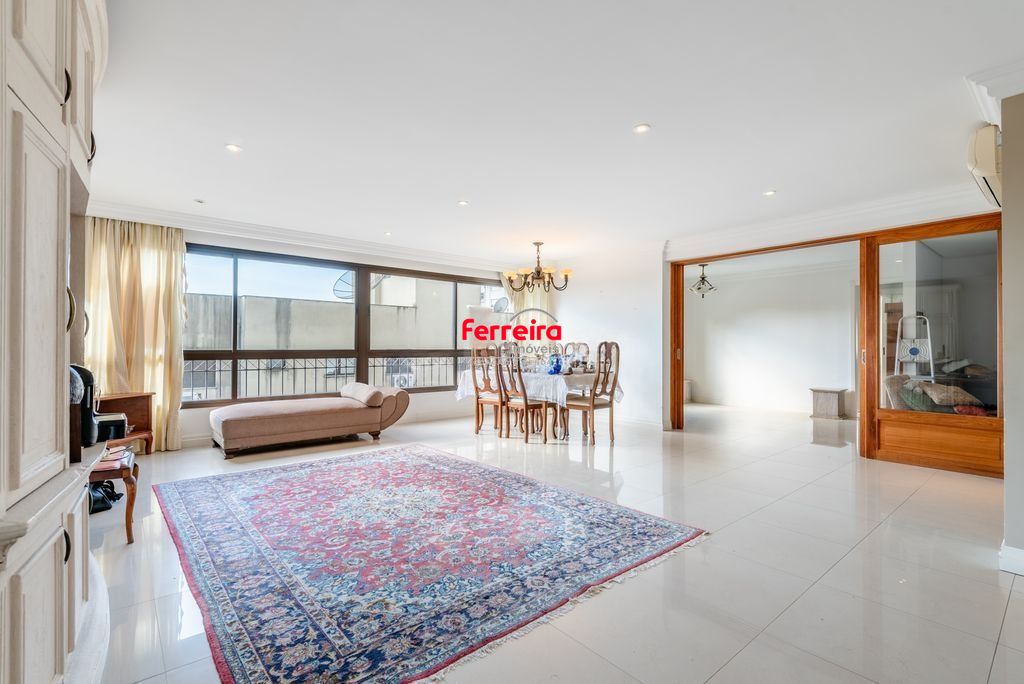 Apartamento espaçoso e confortável no bairro Mont Serrat