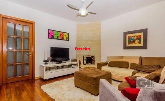 Casa com 7 Quartos e 6 vagas à Venda, 470 m² no Bairro Petrópolis
