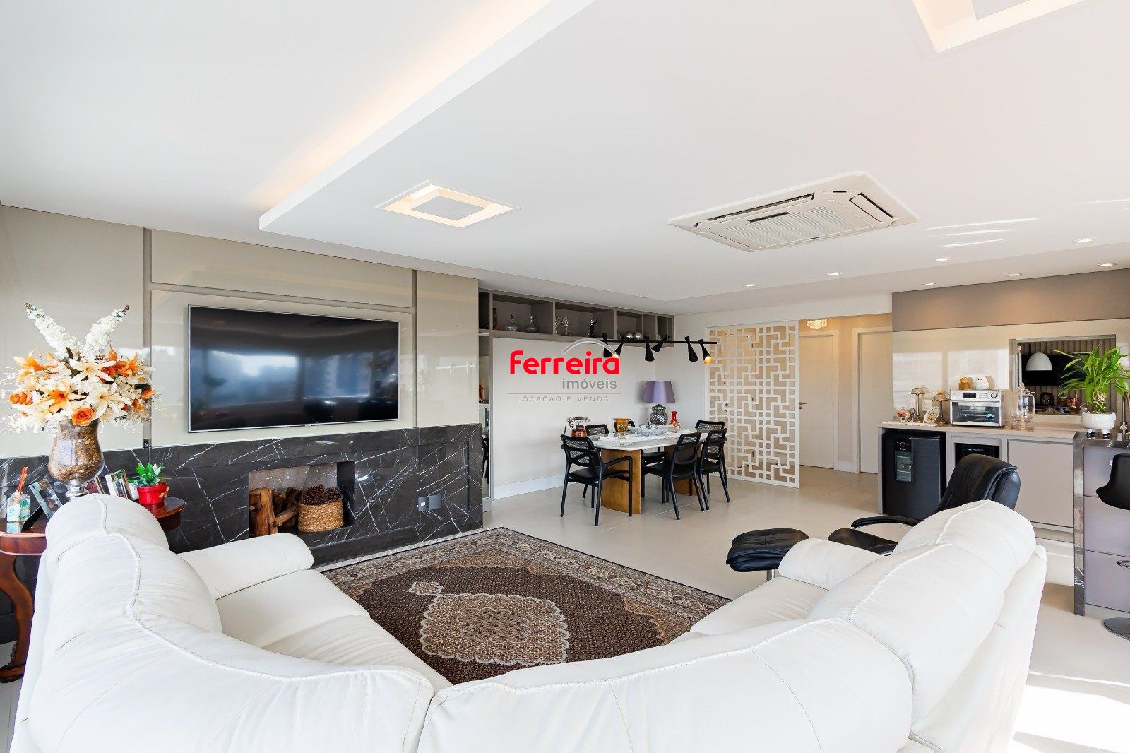 Apartamento Alto Padrão com 3 Suítes e 3 Vagas na Bela Vista | Próximo à Praça da Encol | 174m² Privativos