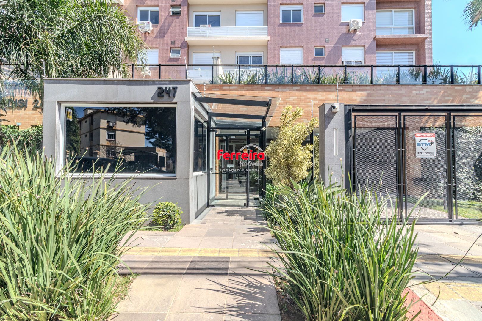 Apartamento Garden Espetacular: Pátio Privativo, Conforto Térmico e Sol na Medida Certa!