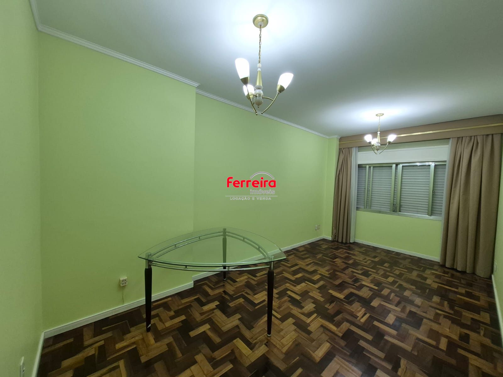 Apartamento com 3 quartos e vaga de garagem próxima