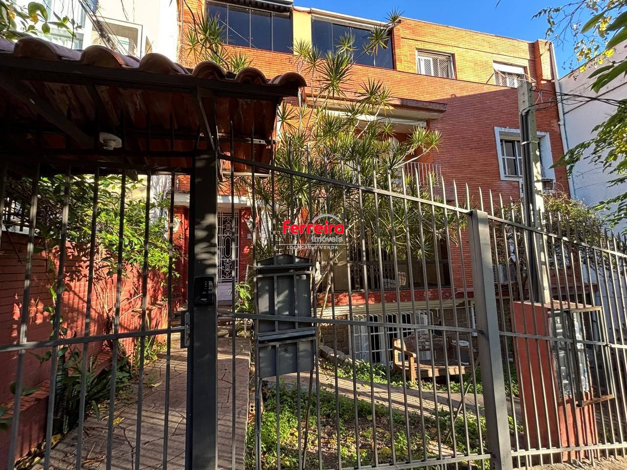vende apto de dois quartos próximo ao parcão