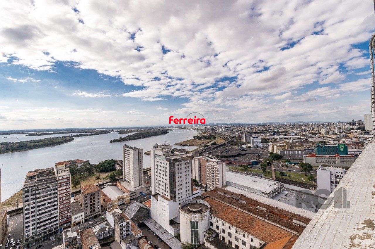 Sala Comercial à venda, 82m², Centro Histórico - Porto Alegre
