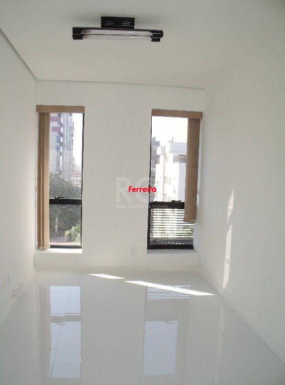 Sala Comercial, 1 sala, à venda, 39 m², Menino Deus - Porto Alegre — foto 4