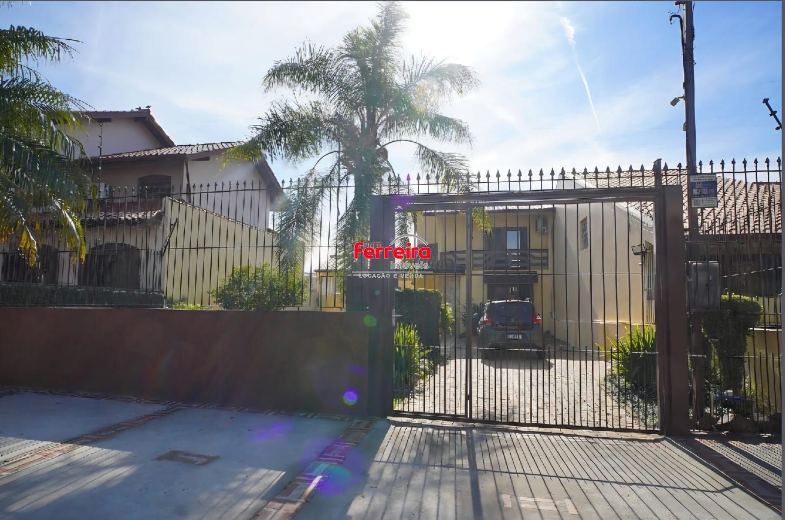 Casa com Piscina - no Partenon