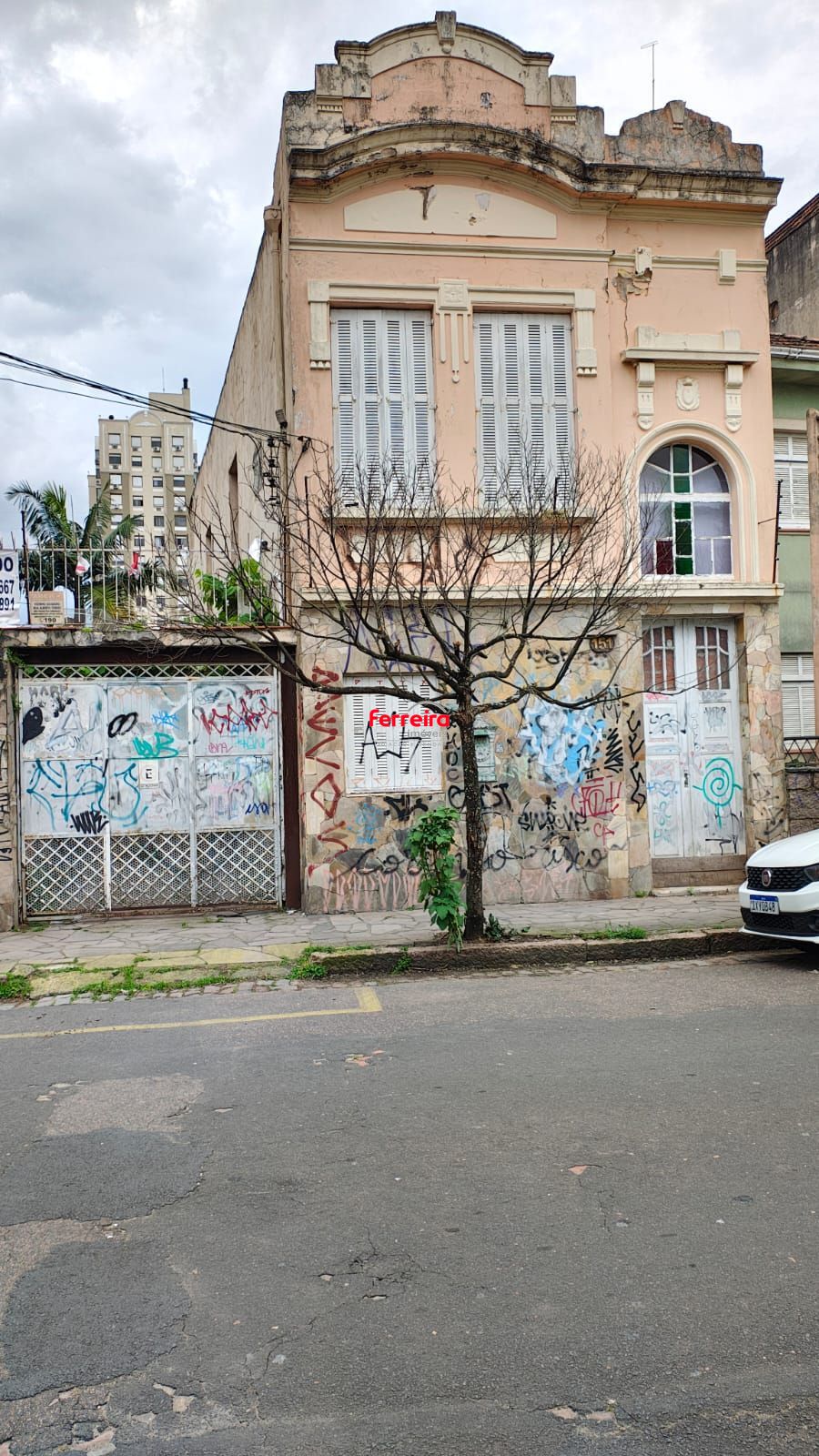 Sobrado na Cidade Baixa
