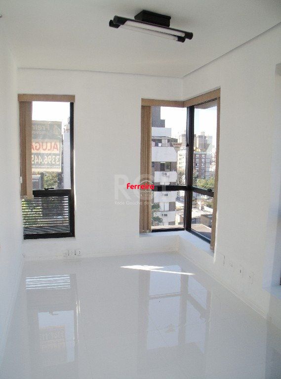Sala Comercial, 1 sala, à venda, 39 m², Menino Deus - Porto Alegre — foto 2