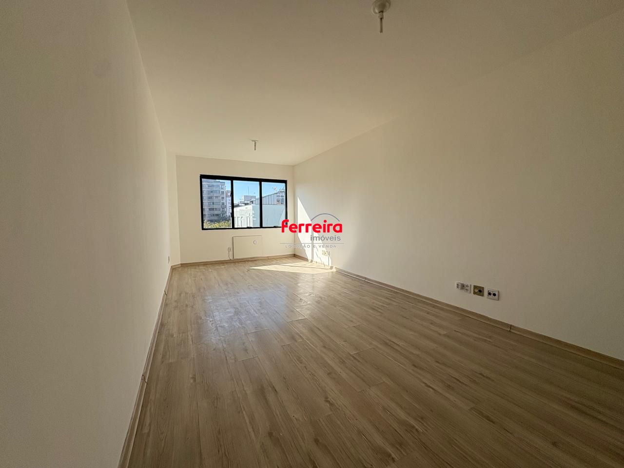 Sala Comercial, 1 sala, à venda, 36 m², Passo da Areia - Porto Alegre — foto 4