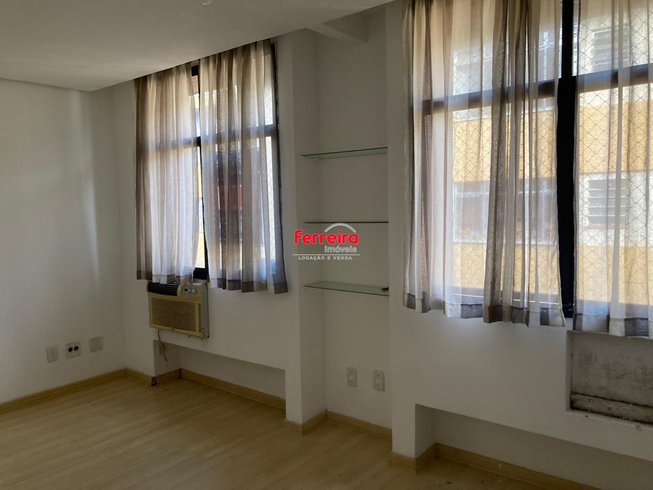 Sala Comercial, 1 sala, à venda, 37 m², Menino Deus - Porto Alegre — foto 3