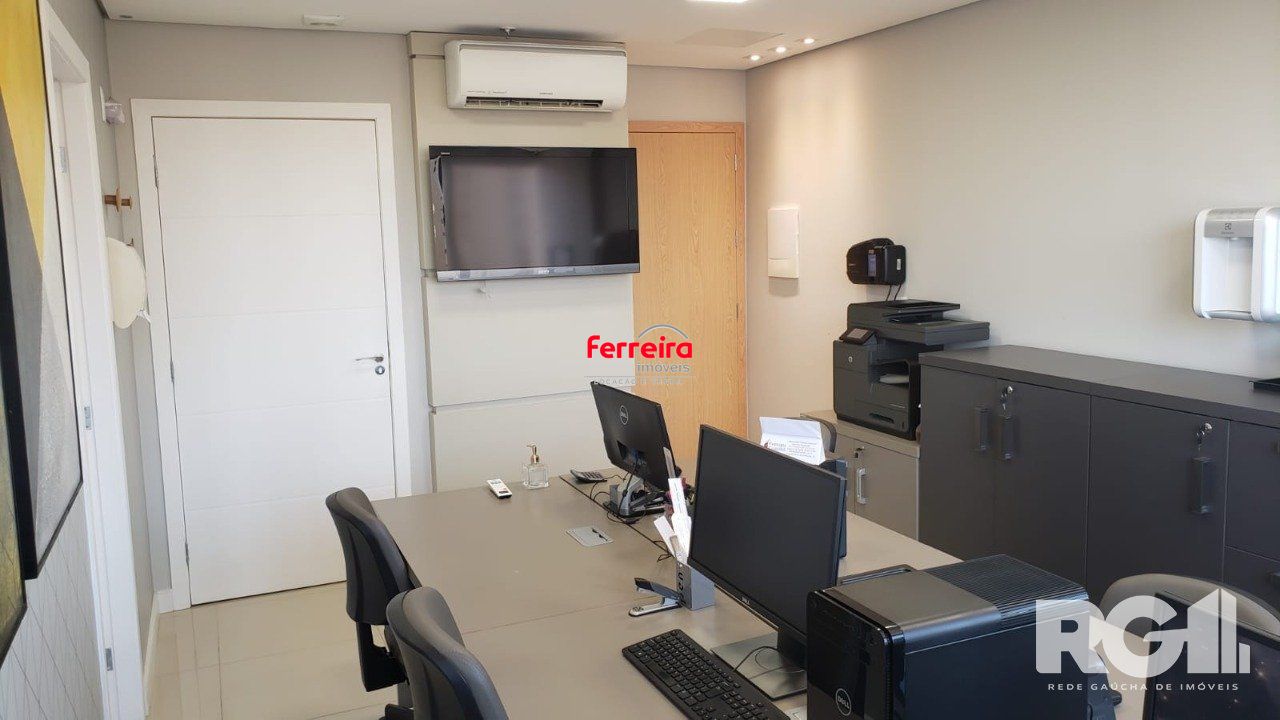 SALA COMERCIAL NA AV. GETÚLIO VARGAS.