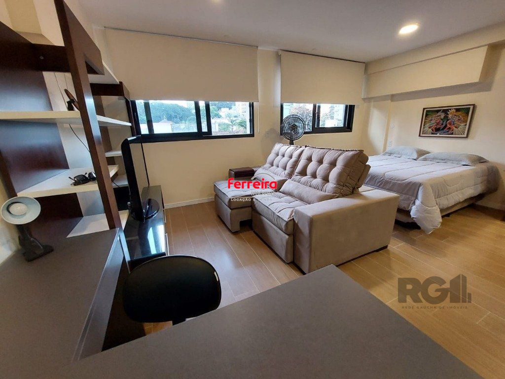 Apartamento stidio com 1 dormitório, 1 vaga de garagem no Bairro Auxiliadora.