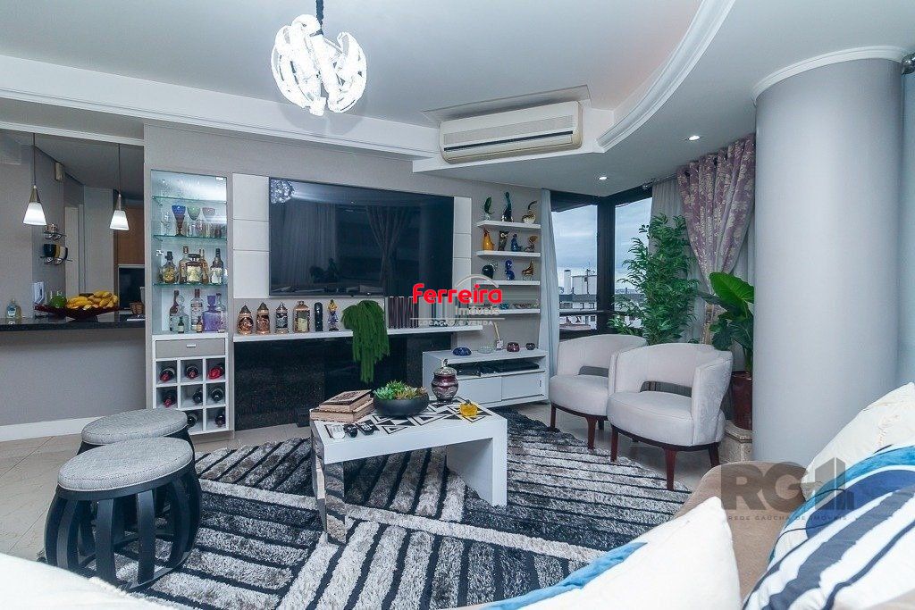 Apartamento 3 dormitórios, 1 suíte, 2 vagas de garagem no Bairro Bela Vista.