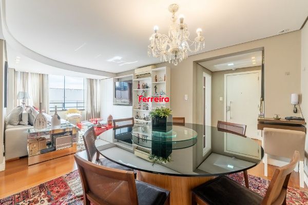 Vende-se apartamento com 3 quartos (1 suíte), 123m² e 2 vagas – Auxiliadora