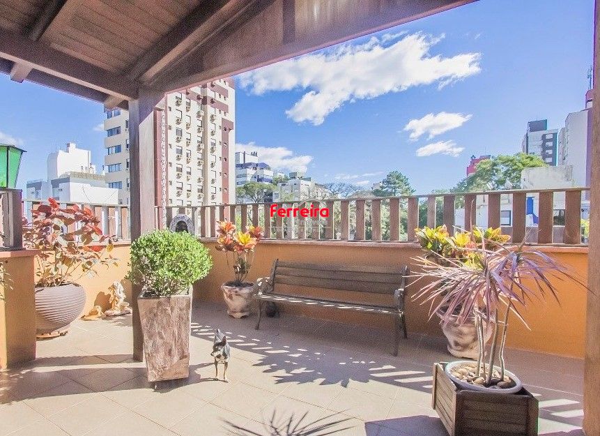 Vende-se cobertura com 3 quartos (1 suíte), 315 m², 2 vagas - Bela Vista