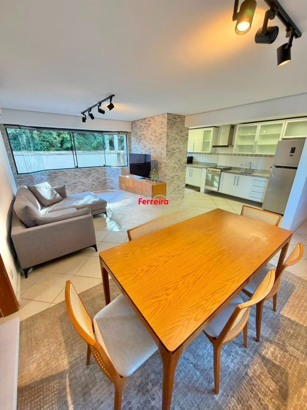 Vende-se apartamento com 1 quarto, 64,90m² e 1 vaga – Auxiliadora