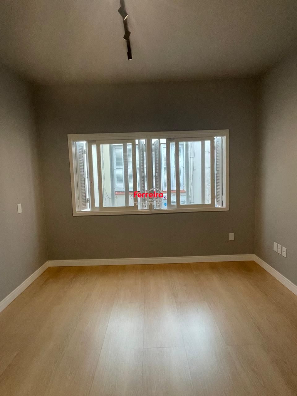 Kitnet, à venda, 24 m², Cidade Baixa - Porto Alegre — foto 3
