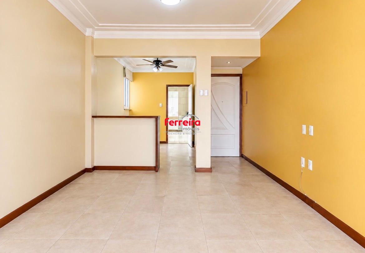 Living-Amplo. bancada.