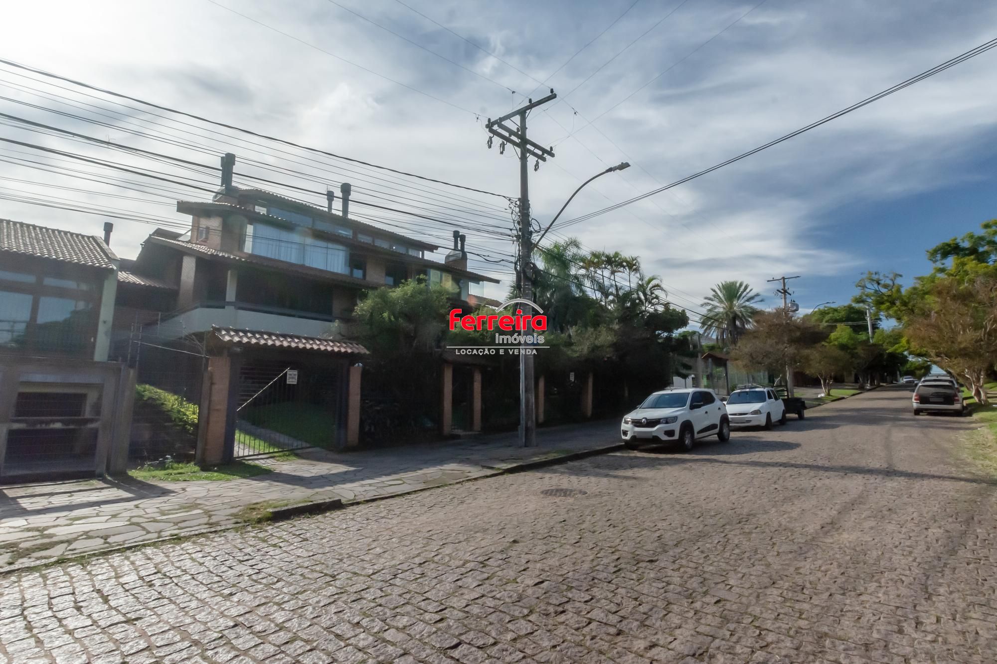 VENDA AMPLO APARTAMENTO RUA CALMA