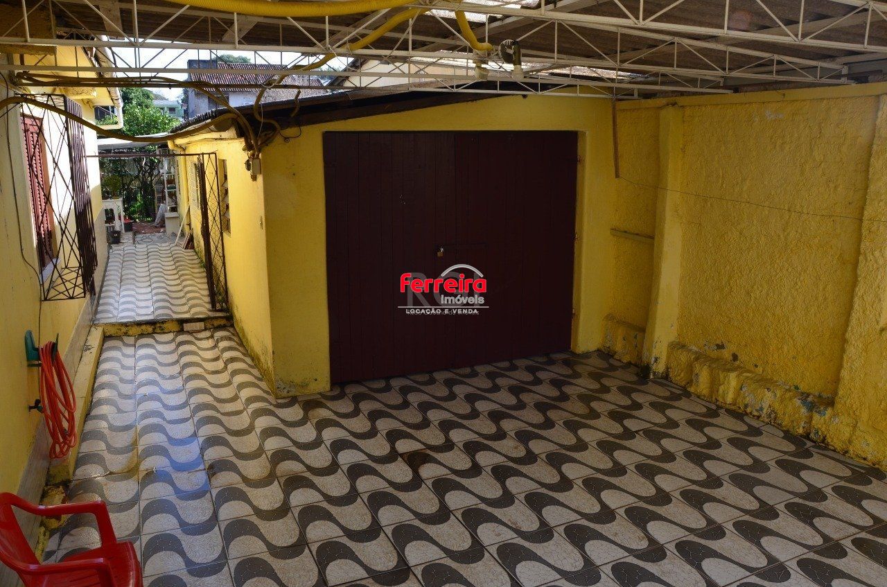 Casa Com 5 dormitórios no Bairro Partenon