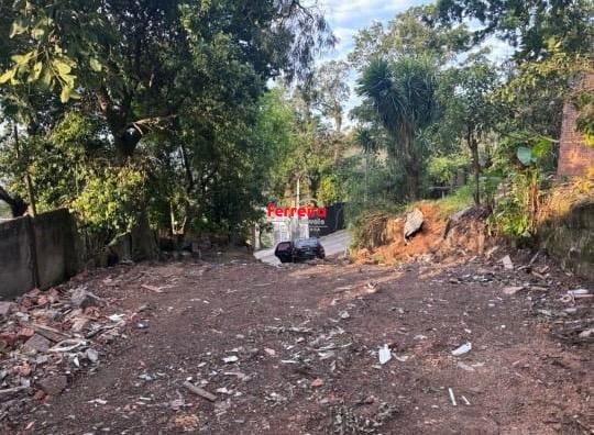 TERRENO AMPLO EM POSIÇÃO ALTA NO NONOAI – 455m²