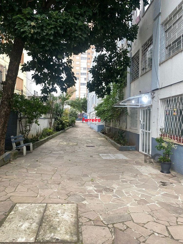 Apartamento térreo de 2 dormitórios sem garagem mobiliado  !