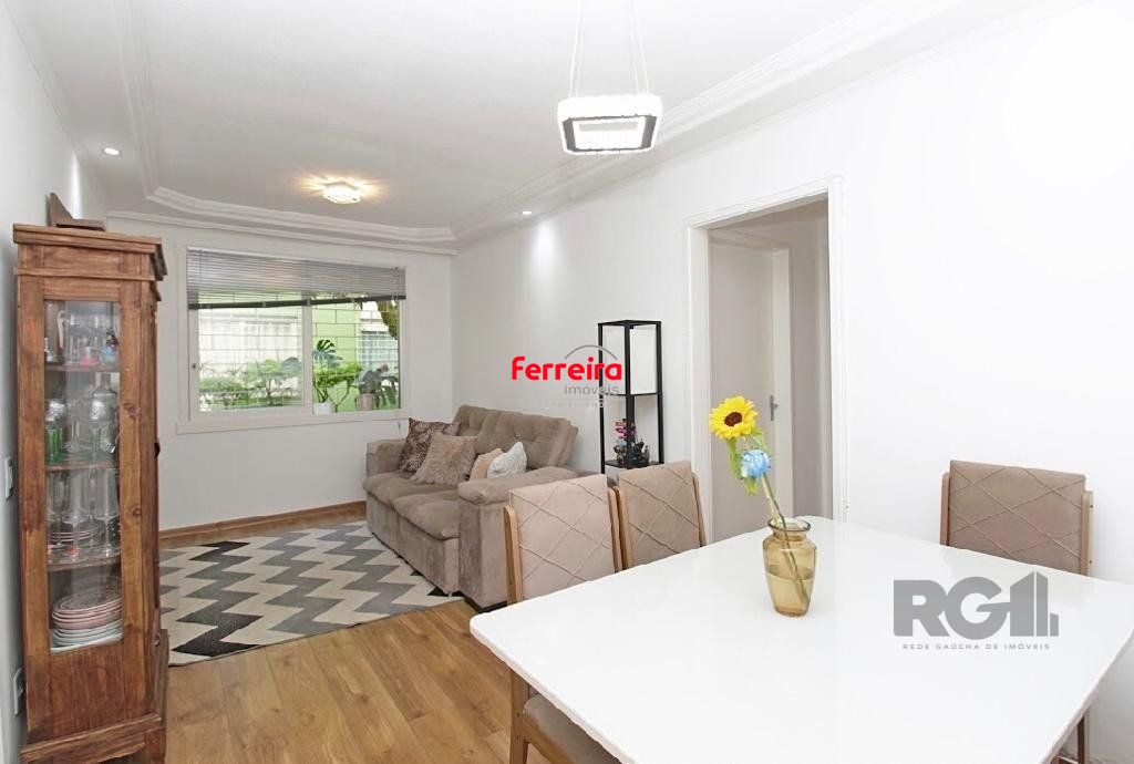 Apartamento 2 dormitórios, vaga de garagem, no bairro Camaquã, Porto Alegre/RS