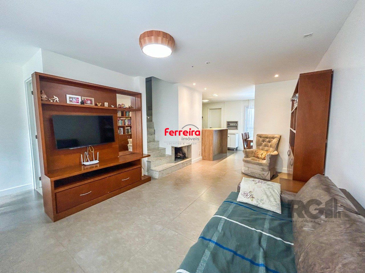 Casa em Condomínio com 3 Dormitórios, Suíte, 2 vagas – Vila Nova, Porto Alegre