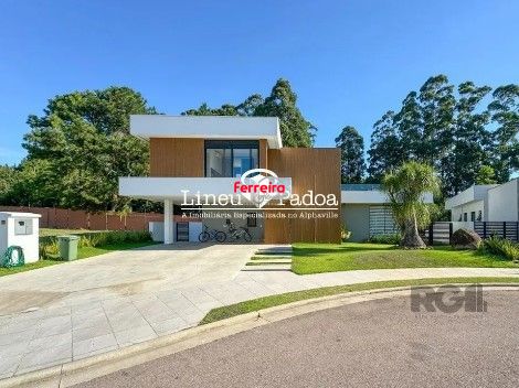 Casa com 4 suites