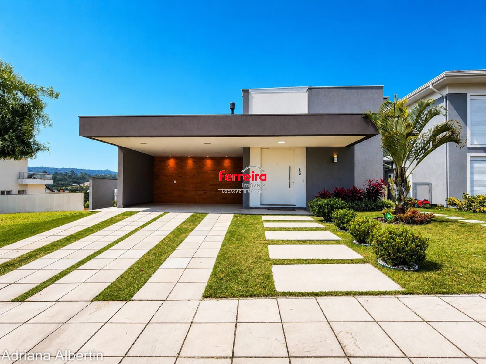 Casa térrea à venda no Alphaville Porto Alegre | 3 suítes | Ambientes integrados