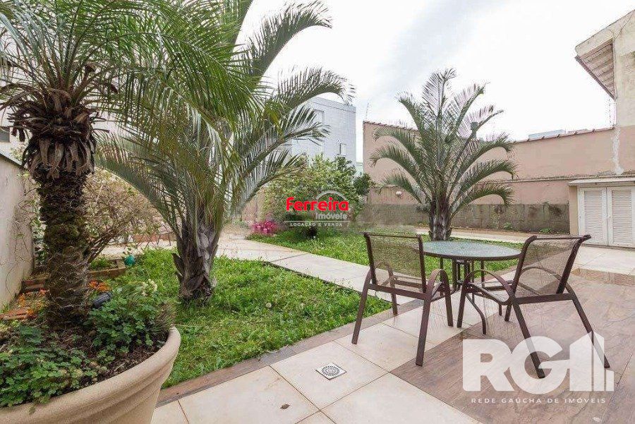 Casa 4 quartos à venda, 233m², Jardim Itu - Porto Alegre