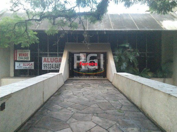 Casa para Venda - 388m², 4 dormitórios, sendo 3 suites, 4 vagas - Bela Vista