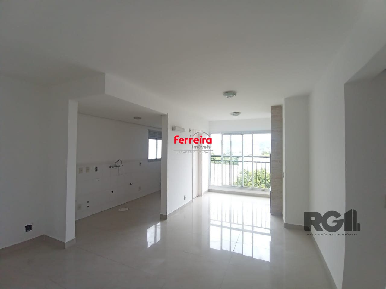 Apartamento com aproximadamente 70m² de área real privativa, no bairro Jardim Botânico/Jardim Do Salso, bem próximo a PUC/Av. Ipiranga