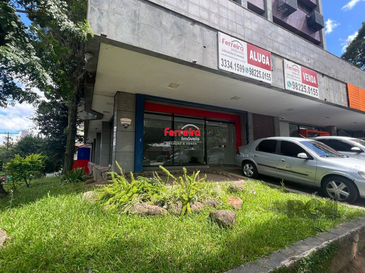Loja para Venda - 420m², 0 dormitórios, Petrópolis