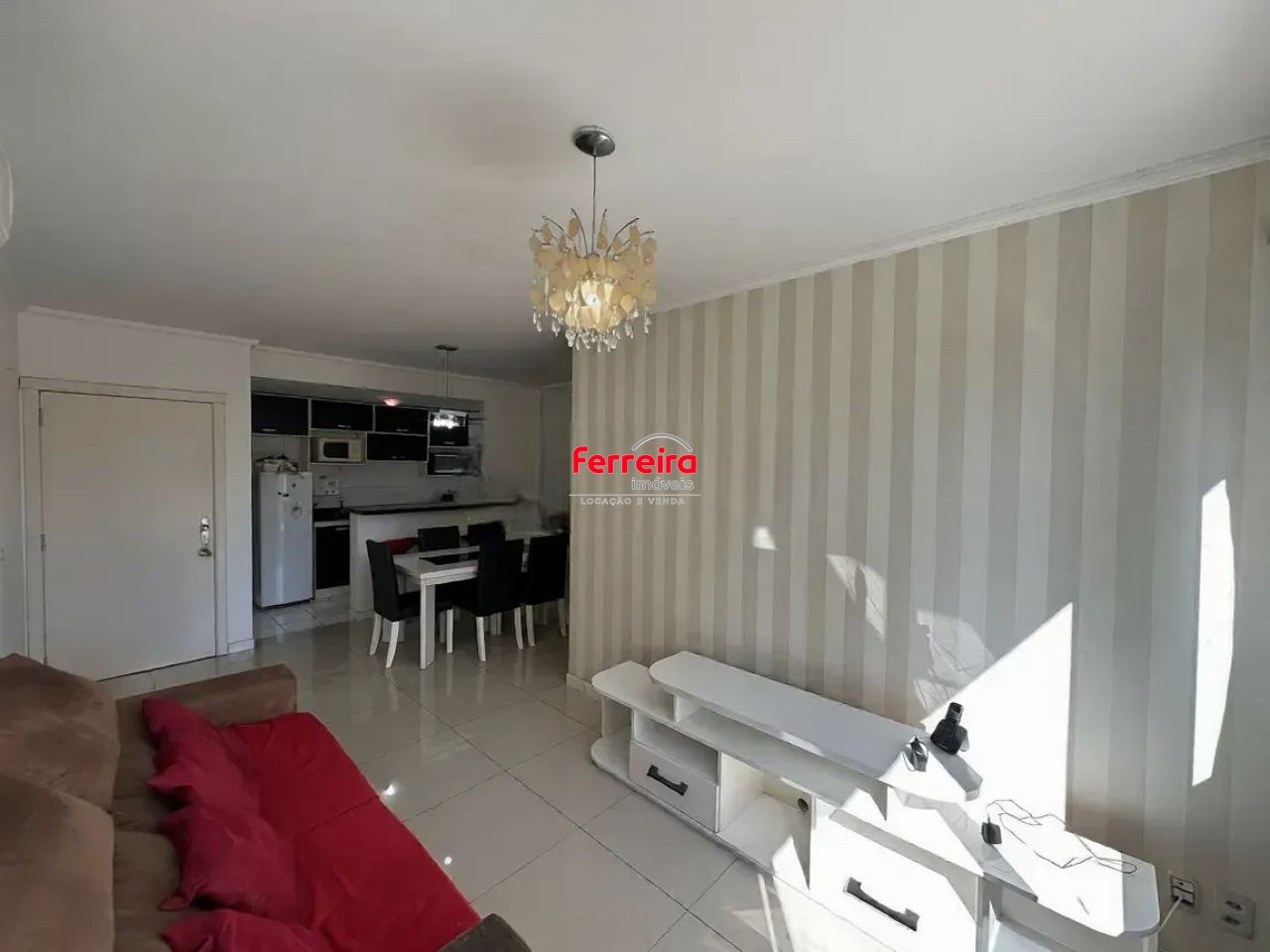 iR4vG3Y33Zo3_115396a55289d11bcb.jpg