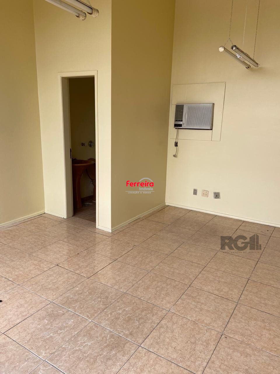 iuz9688S3r4O82W_322291968cc3d690c9da.jpg