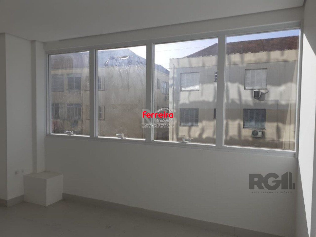 Sala Comercial, à venda, 39 m², Santana - Porto Alegre — foto 2