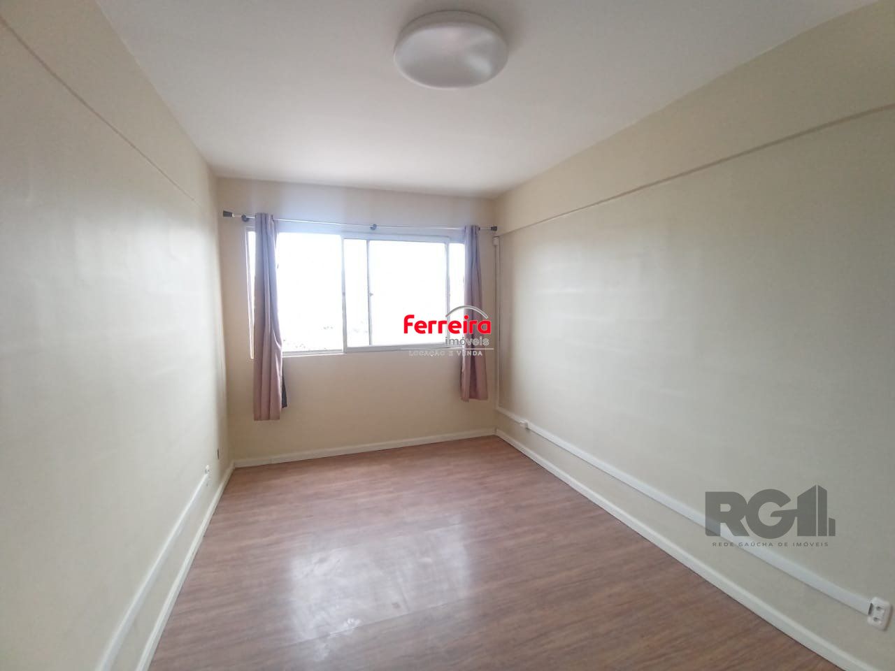 APTO SEMI MOBILIADO 1 DORM. - PARTENON