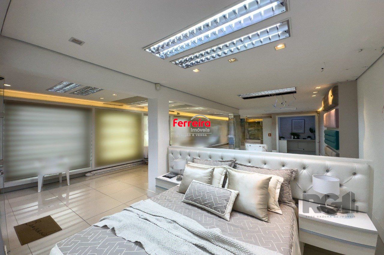 Prédio de 372m² com 3 dormitórios (1 suíte) no bairro Petrópolis, em Porto Alegre/RS