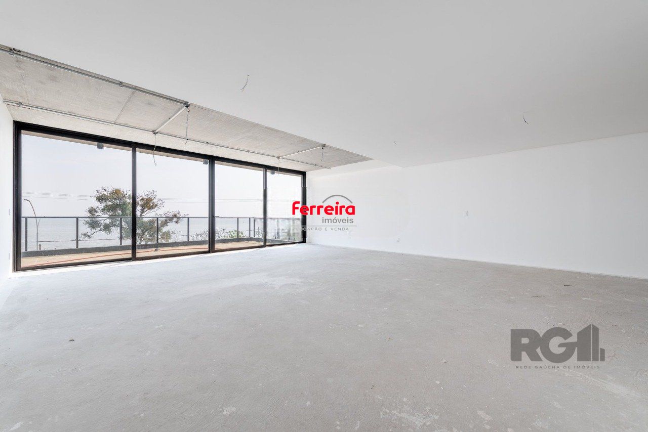 Apartamento com 221m², localizado no bairro Praia de Belas em Porto Alegre/RS.