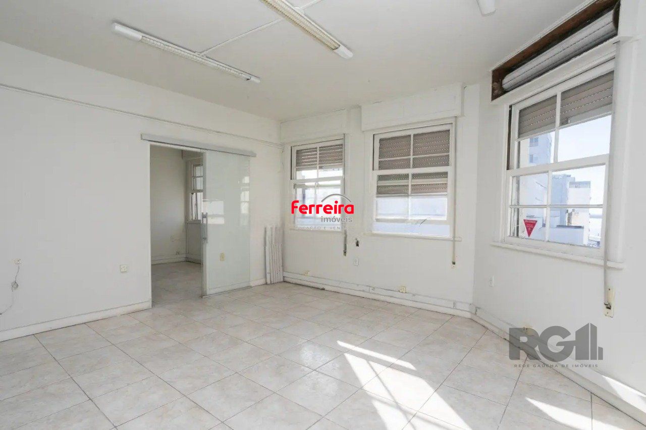 Prédio Comercial, 3 salas, à venda, 2.000 m², Centro Histórico - Porto Alegre — foto 4