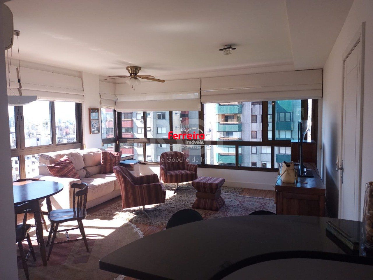 Apartamento para Venda - 84m², 2 dormitórios, sendo 1 suites, 3 vagas - Rio Branco