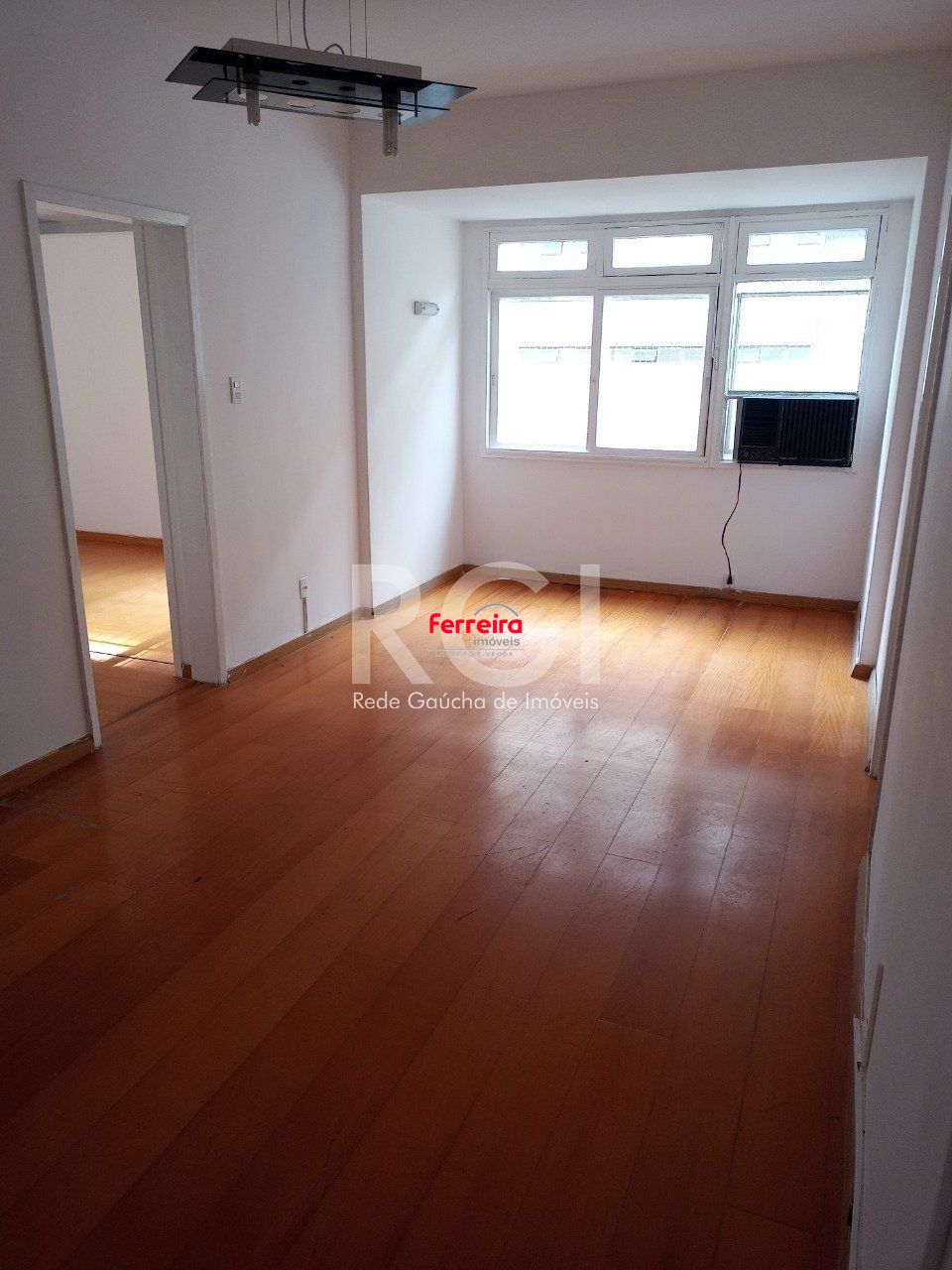 Apartamento para Venda - 100m², 3 dormitórios, 1 vaga - Bom Fim