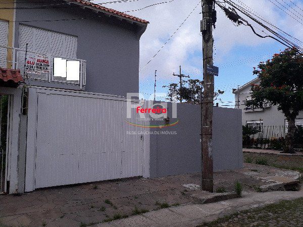 Casa para Venda - 150.55m², 2 dormitórios, 1 vaga - Guarujá