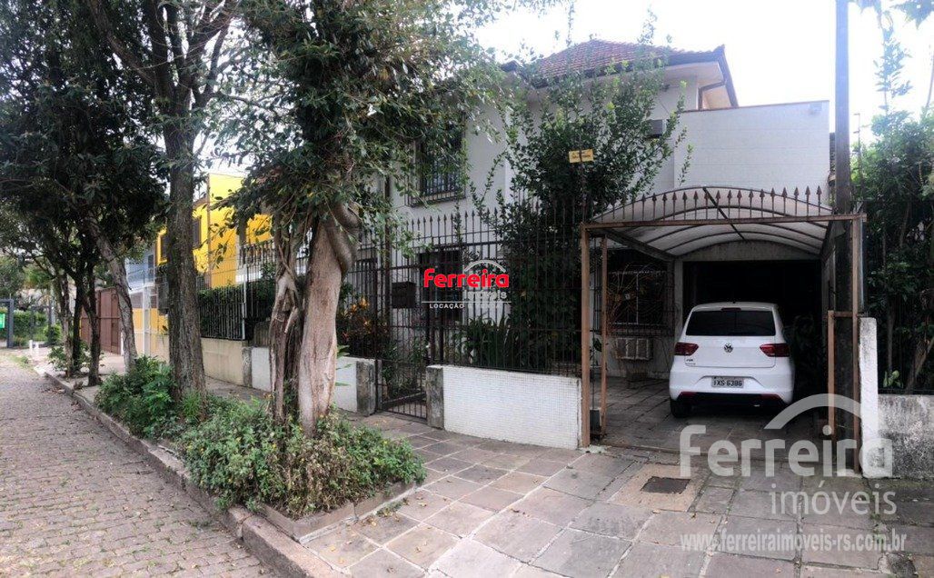 Casa para Venda - 200m², 5 dormitórios, Azenha