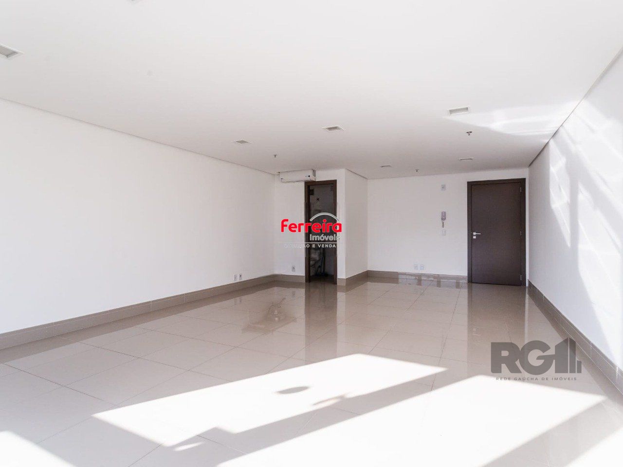 Sala Comercial, à venda, 47 m², Praia de Belas - Porto Alegre — foto 4
