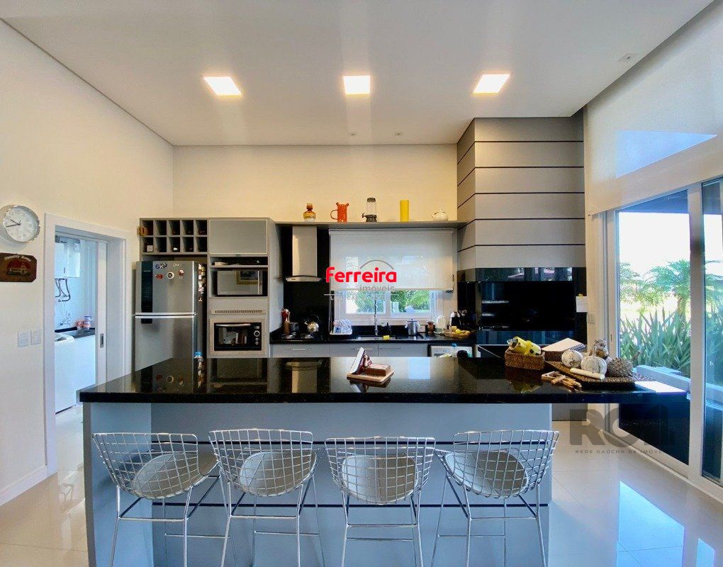 Casa com 217,59 m² localizado no Condomínio Malibu Beach Residence.
